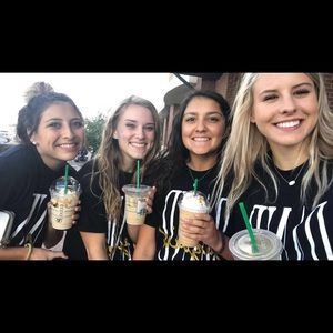 Meet your Posher, Abby